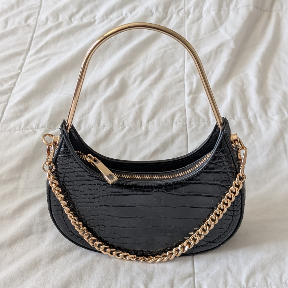 Aldo Black and Gold Quilted Shoulder Bag